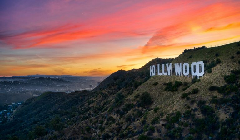 Hollywood se prepara para su peor verano en taquilla desde 2000, mientras expertos anticipan una caída de mil millones de dólares