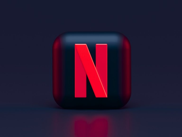 Joyas bélicas y despedidas esperadas en el catálogo de Netflix
